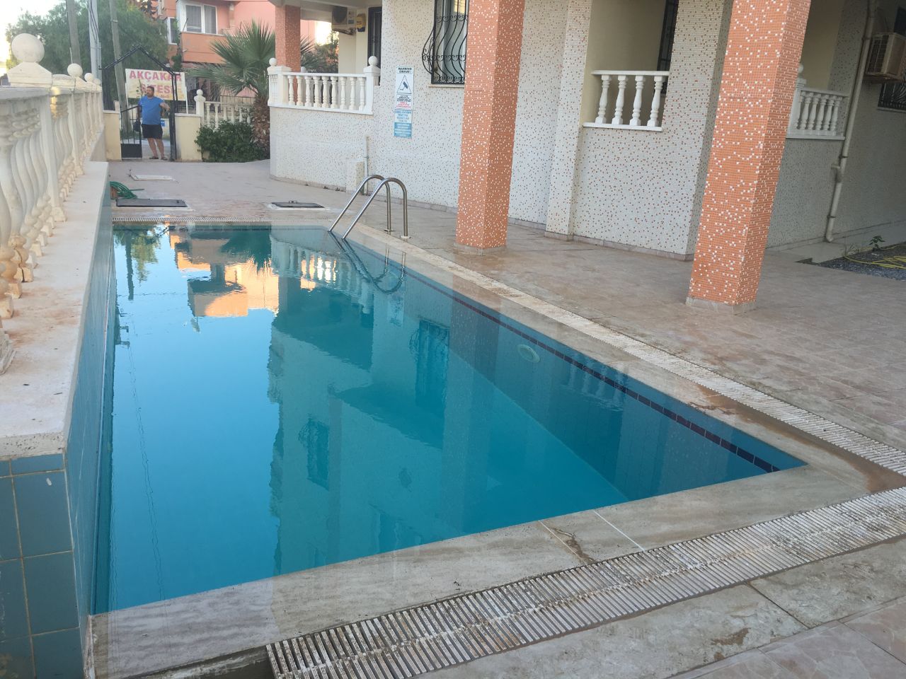 Çeşmeci Apartmanı